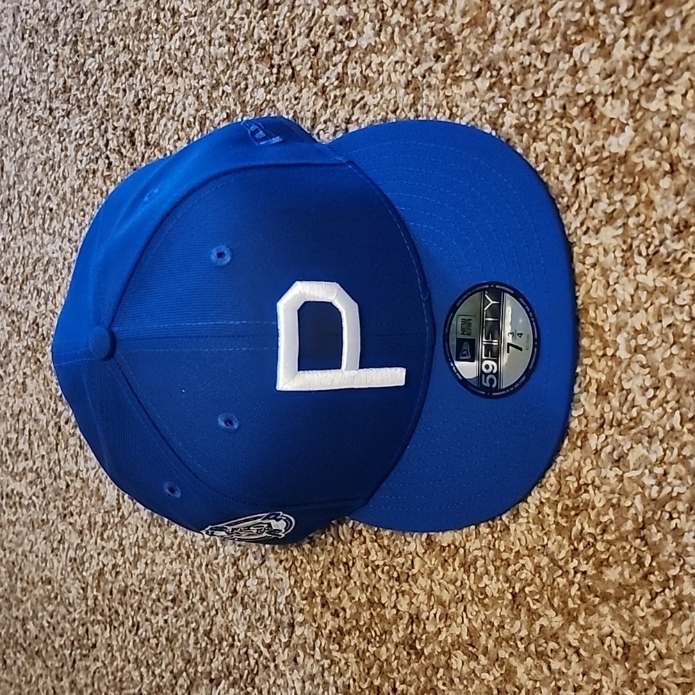 New Era - fitted hat 7 3/4 - BNTW